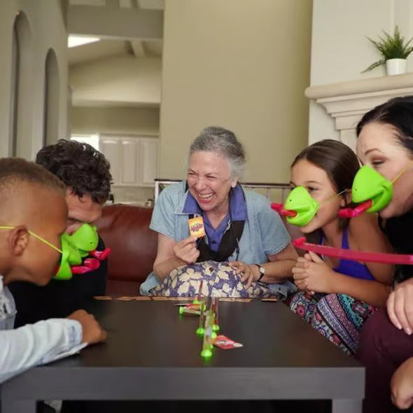 Funny Lizards Mask Toy Frog Tongue-Sticking Tiktok Same Two-Player Card Game Desktop Interactive Toys Parent-Child Party Games